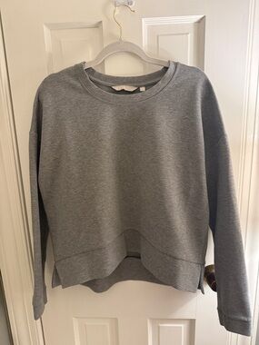 Athleta Modern Gray Crop Crewneck Sweatshirt | Medium